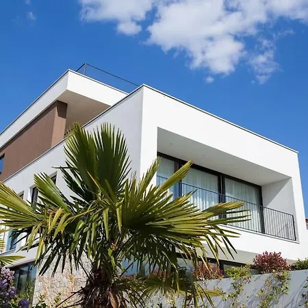 Z6 Dolcevita Signature - Villa & Private Yacht In The Heart Of Rovinj Villa