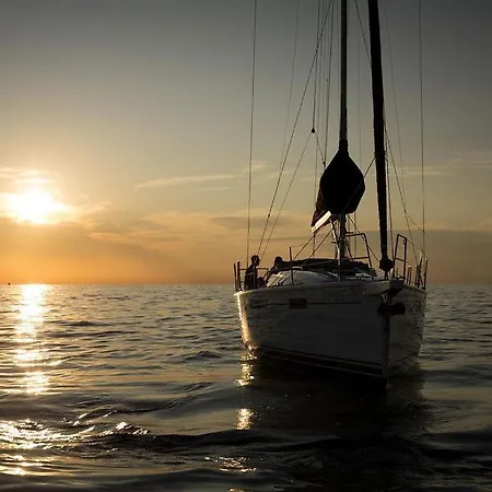 Z6 Dolcevita Signature - Villa & Private Yacht In The Heart Of Rovinj Villa