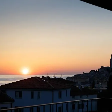 Villa Z6 Dolcevita Signature - Villa & Private Yacht In The Heart Of Rovinj *